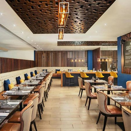 Sheraton Heathrow Hotel Хилингдън Екстериор снимка